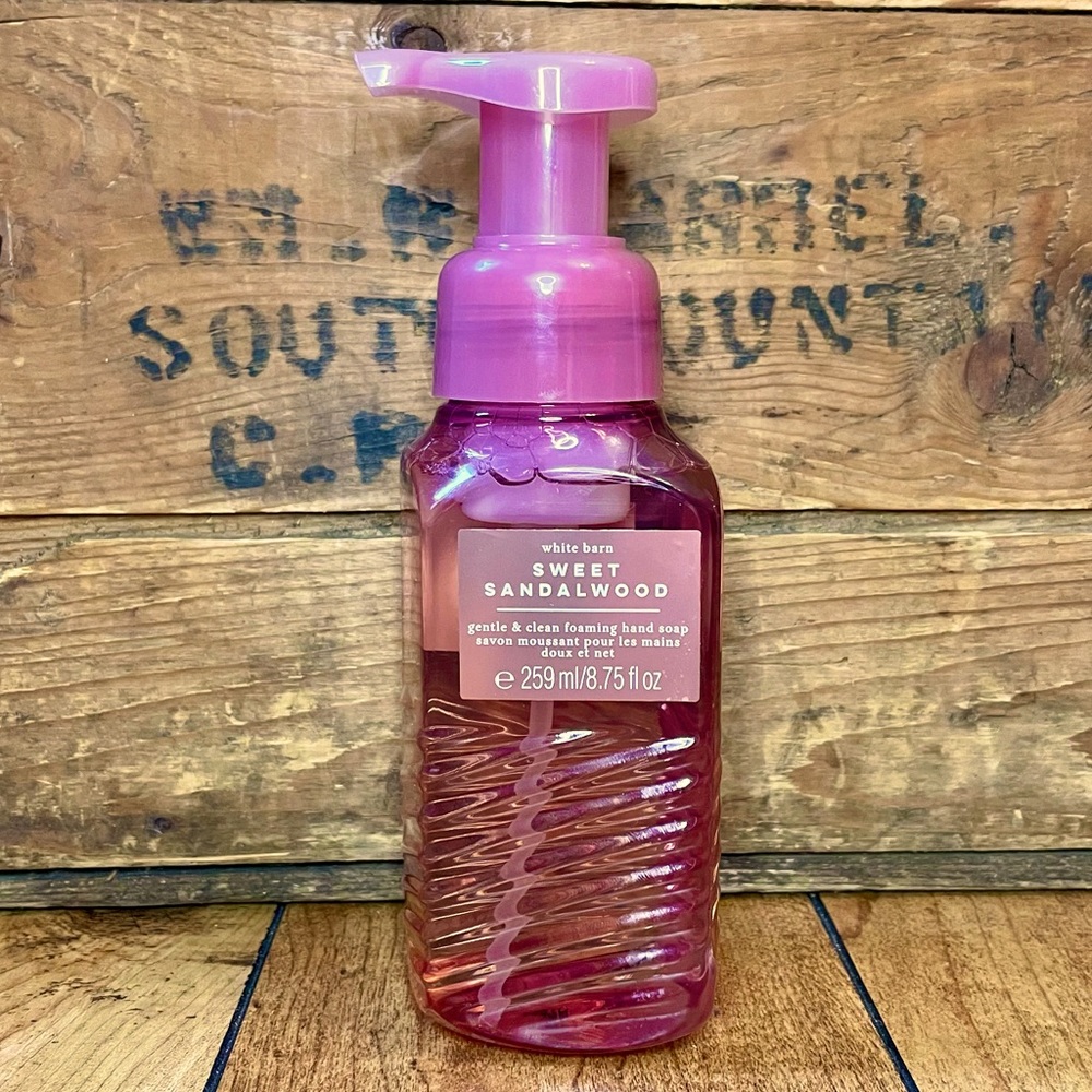 BBW Sweet Sandalwood Foaming Hand Soap